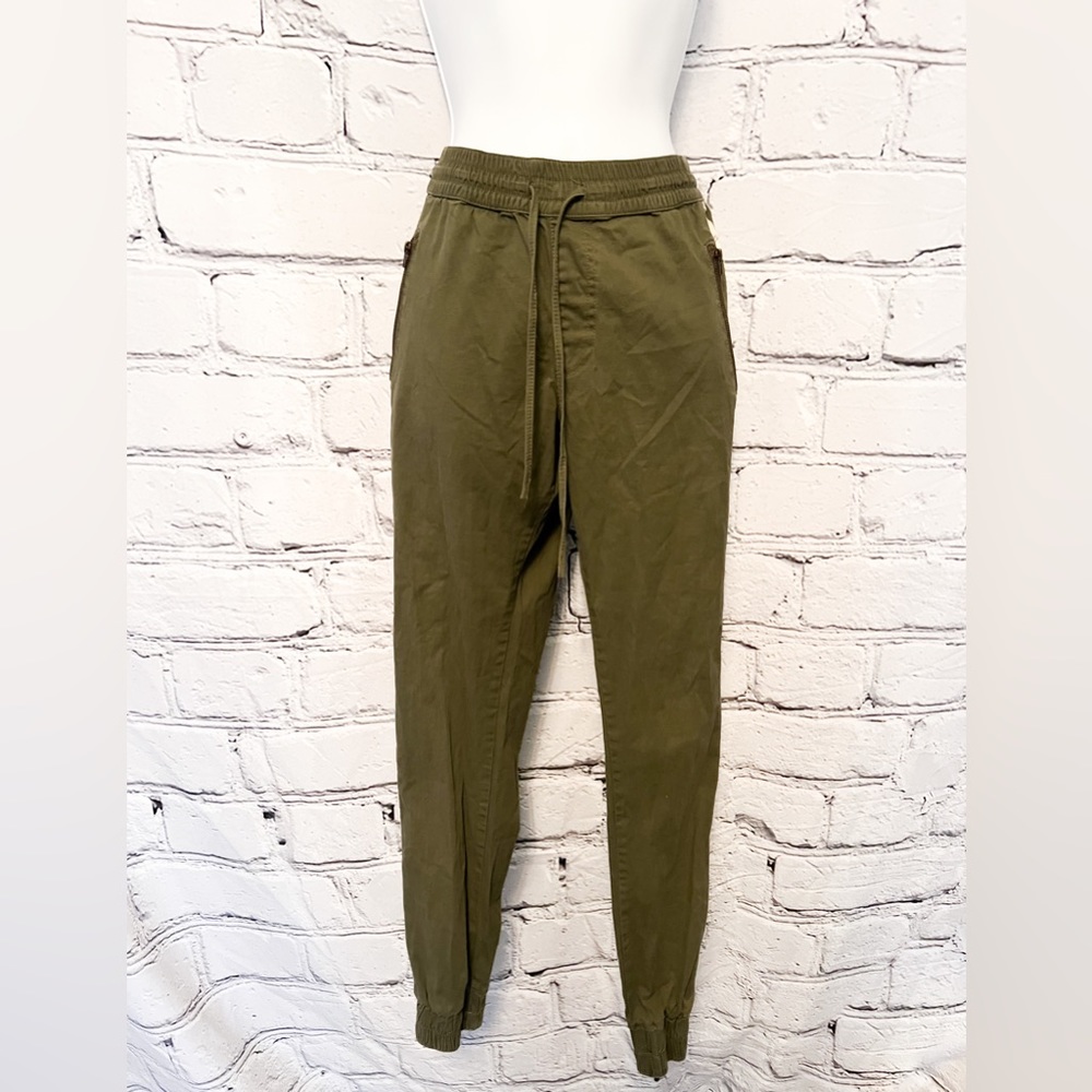 Trillium Camo Green Jogger Pants